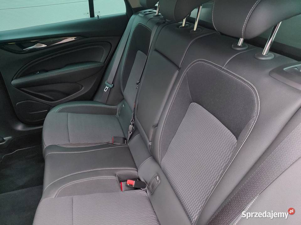 OPEL INSIGNIA Sports Tourer 15 165 163 Kombi Jelenia Góra