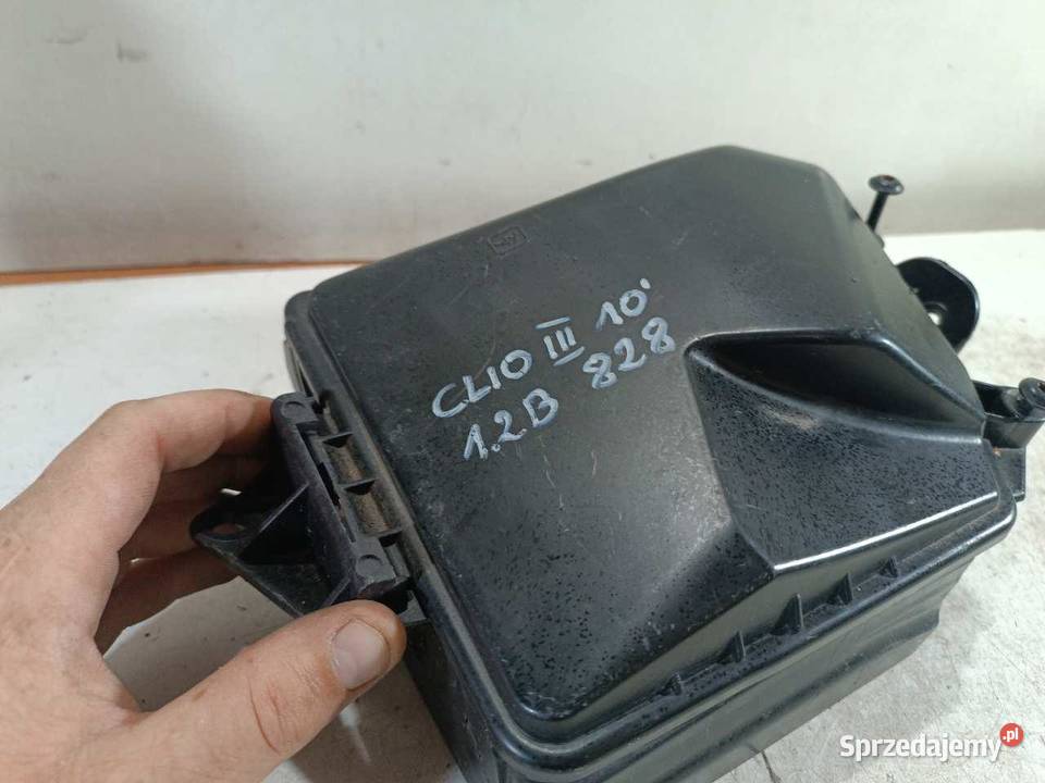 OBUDOWA SKRZYNKI BEZPIECZNIKÓW RENAULT CLIO III sprzedam
