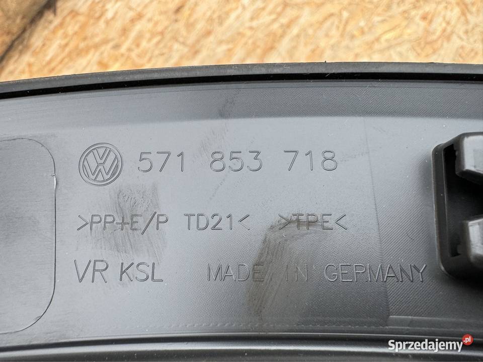 Listwa błotnika przód prawa rh Volkswagen Tiguan Rok produkcji 2025 sprzedam