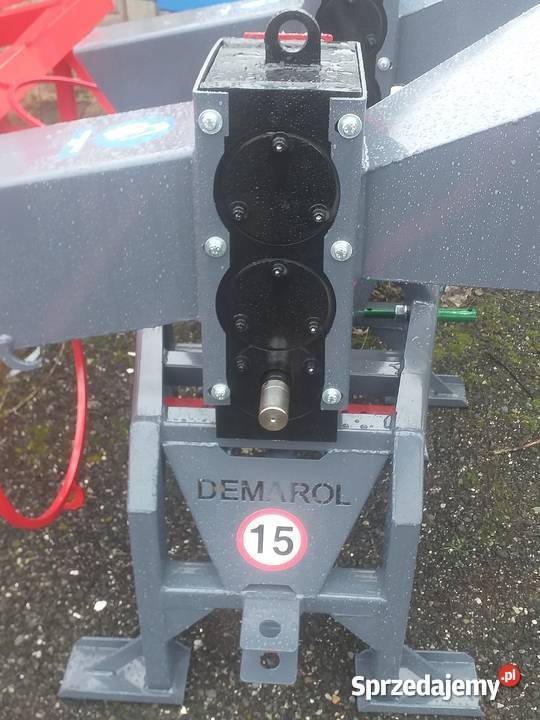 rębak do gałęzi walcowy Tajga 8 DEMAROL nieuszkodzony Rolnictwo Mława sprzedam