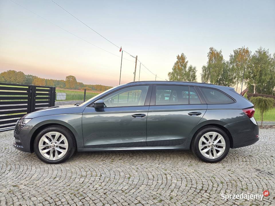 SKODA OCTAVIA IV AMBITION SalonPL 1WŁ 2021 XII wielofunkcyjna kierownica Sieradz