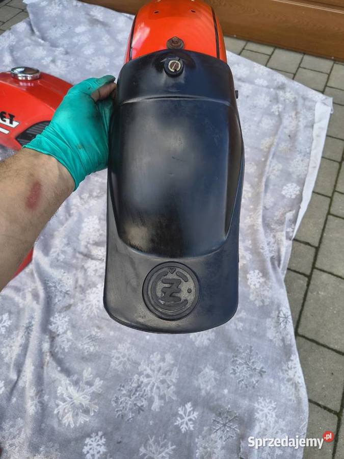 Zbiornik błotniki osłony boczki Cz 175 Rzeszów