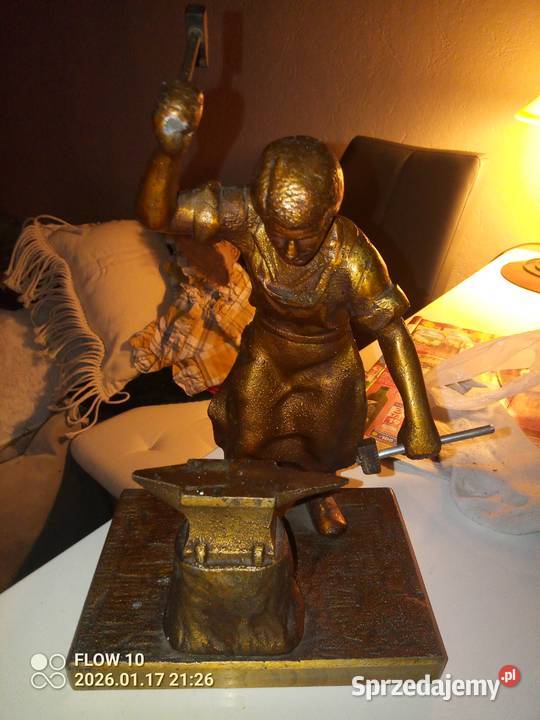 Figurkostatuetka kowala Antyki