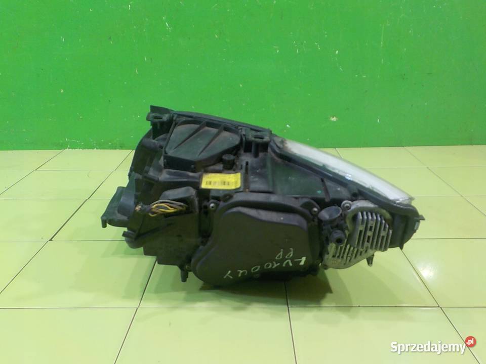 BMW E92 LIFT 20D AUT 10r 2D XENON lampa prawa mazowieckie