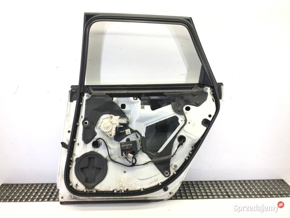 DRZWI PRAWY TYŁ AUDI A6 C6 Kombi 0411