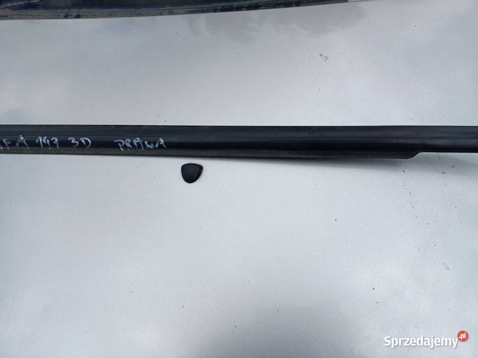 listwa zbierająca wodę prawa alfa Romeo 147 3 sprzedam