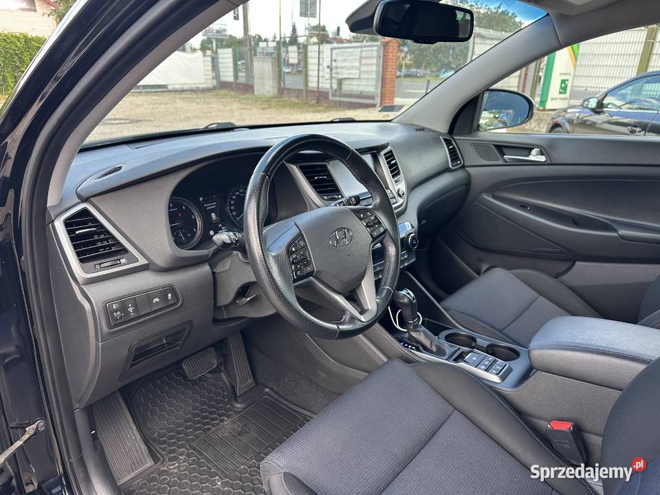 Hyundai Tucson 17CRDI 141 Automat Serwis Zamiana Warszawa