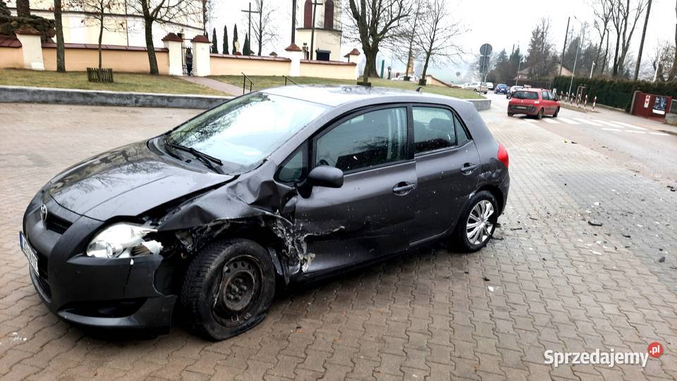 Toyota Auris 2009r 133 benzyna kolizji mazowieckie Siedlce sprzedam