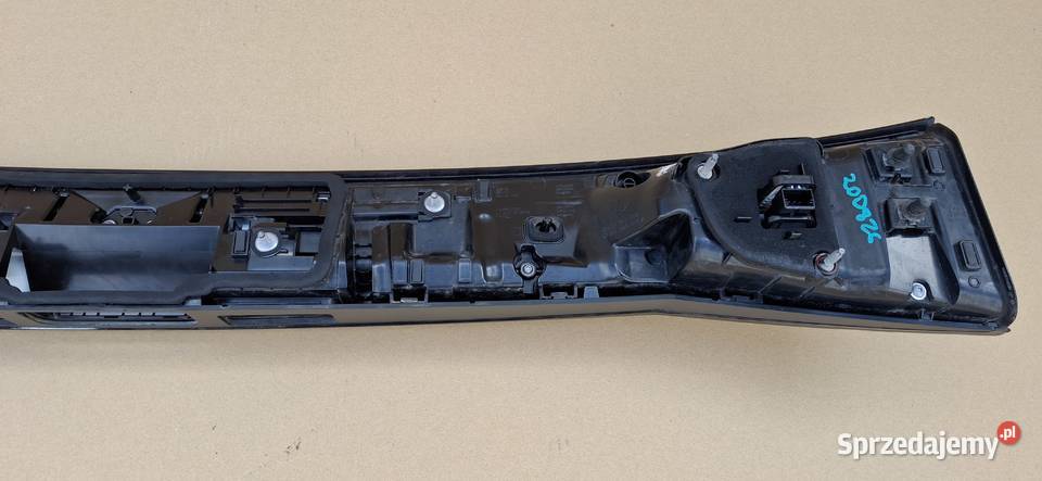 VW TAIGO 2G7 LAMPA KLAPY BAGAŻNIKA TYLNA BLENDA osobowe Bieleń