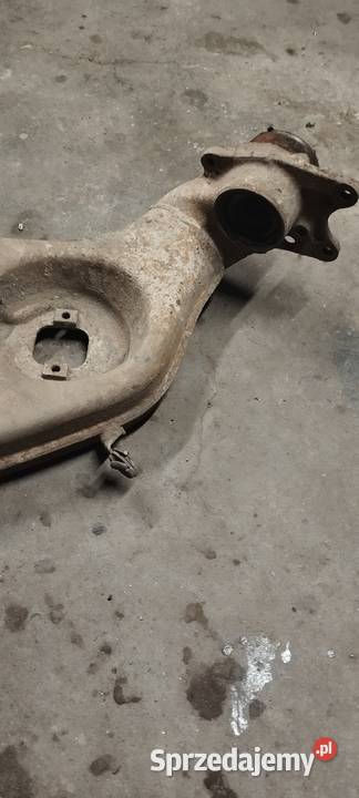 Prawy wahacz Mercedes w 123 małopolskie Tarnów