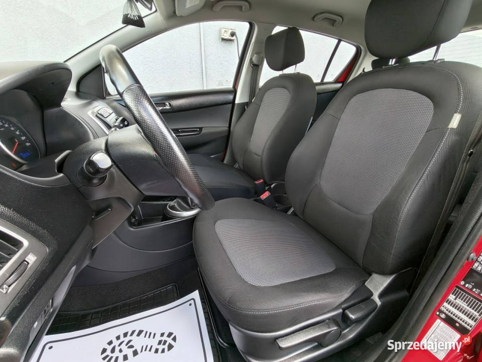 Hyundai i20 FL klimatyzacja elszyby org radio czerwony Racibórz