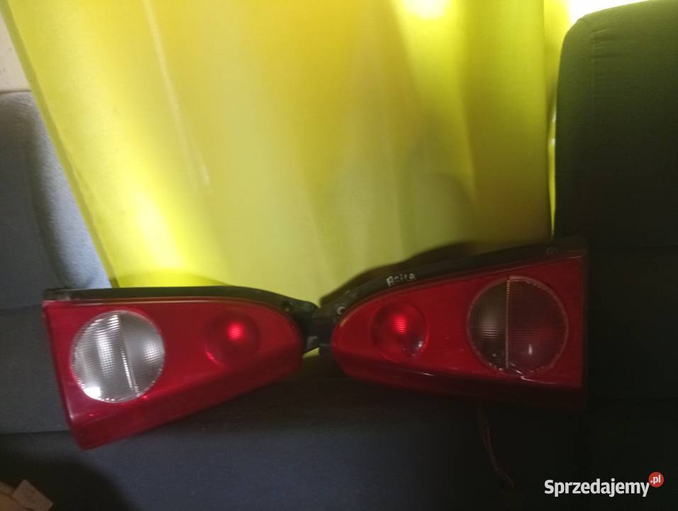 Lampy tylne prawa i lewa do Opla Agila Będków