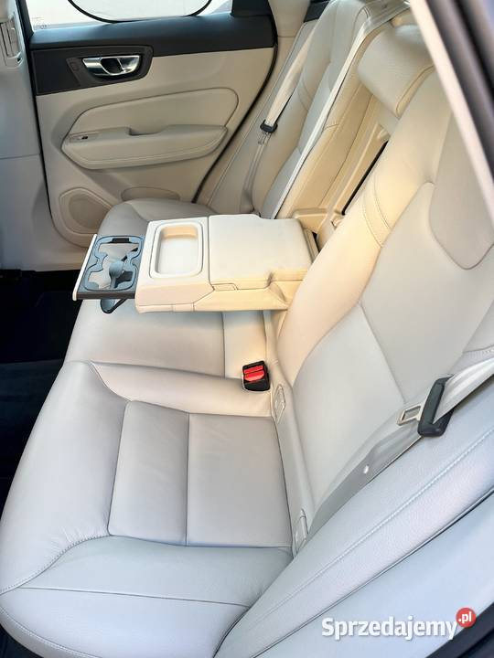 VOLVO XC 60 Inscription MHEV serwisowany w ASO świętokrzyskie Kielce