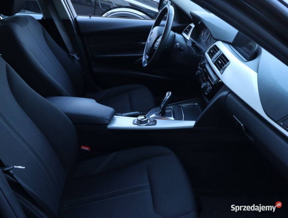 BMW 3 318 i system Start-Stop