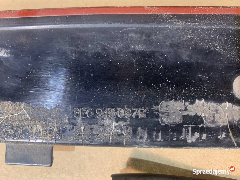 Trzecie światło stop 676945097B seat Ibiza 6L vw Oświetlenie Szczecin sprzedam