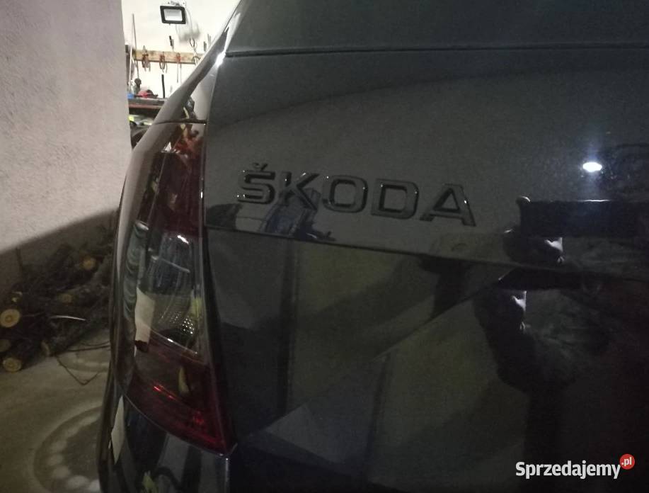 NOWE logo klejane SKODA czarny znaczek emblemat