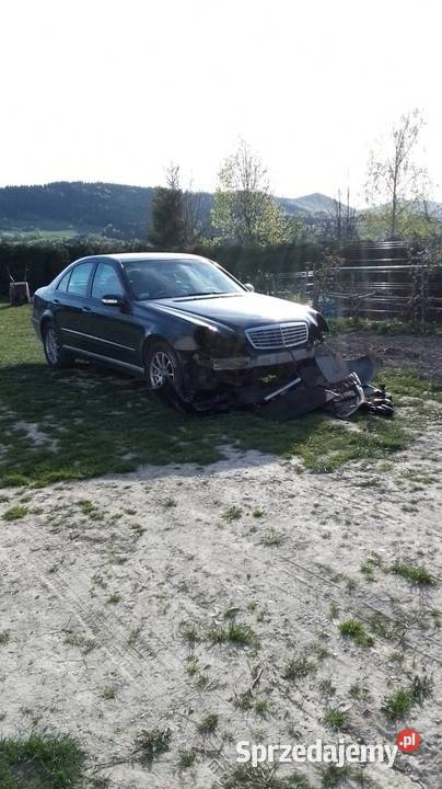Sprzedam w211 resztke auta I dokumenty Sedan / Limuzyna Limanowa sprzedam