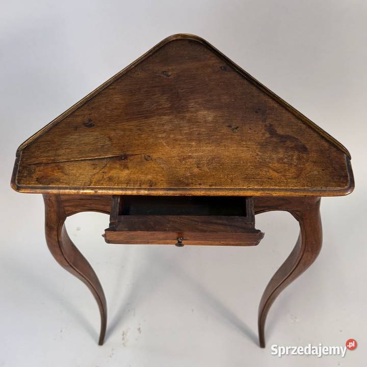 Antyczny stolik z drewna orzechowegook 1890r wielkopolskie Poznań