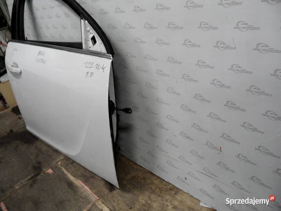 INSIGNIA A I LIFT 10r drzwi prawy przód