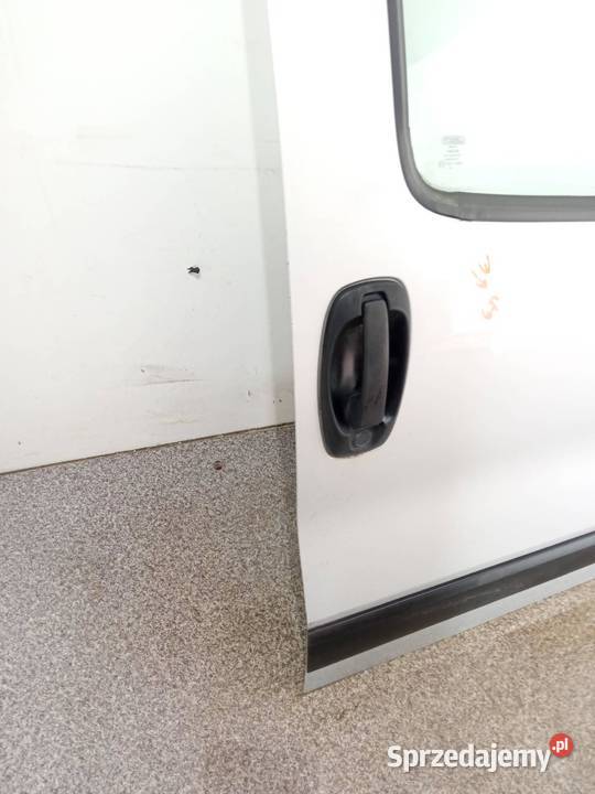DRZWI PRAWE PRZÓD LIFT FL 612 Fiat Doblo II 2009