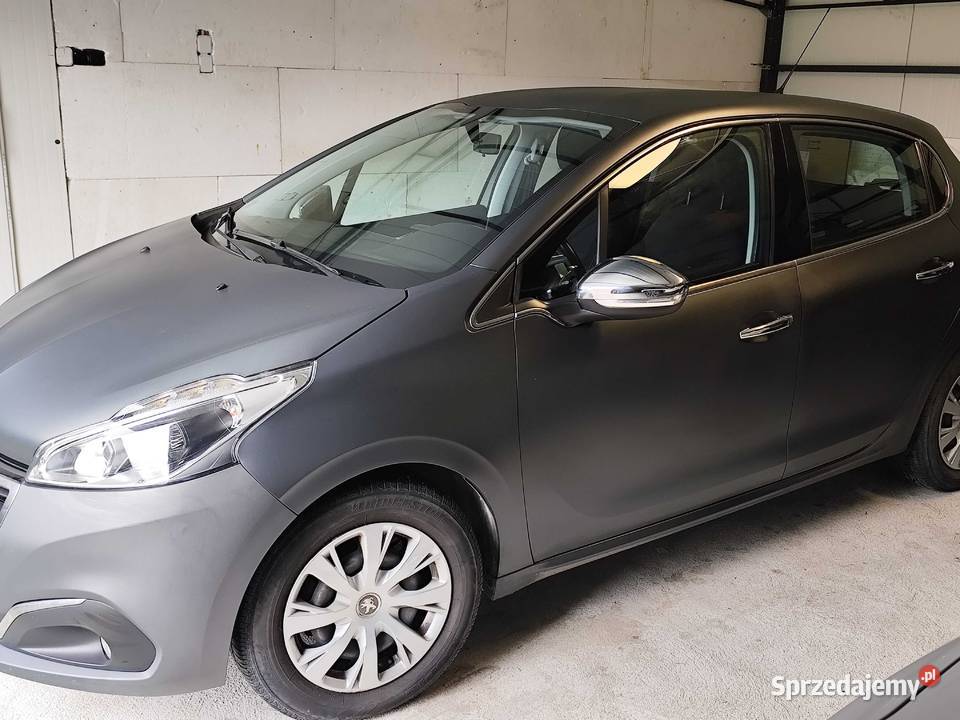 Peugeot 208 Tech Pure 10 Benzyna 68 2015r świętokrzyskie