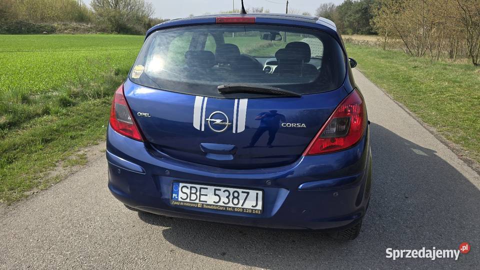 Opel Corsa D 12 benz klima Hatchback Gliwice