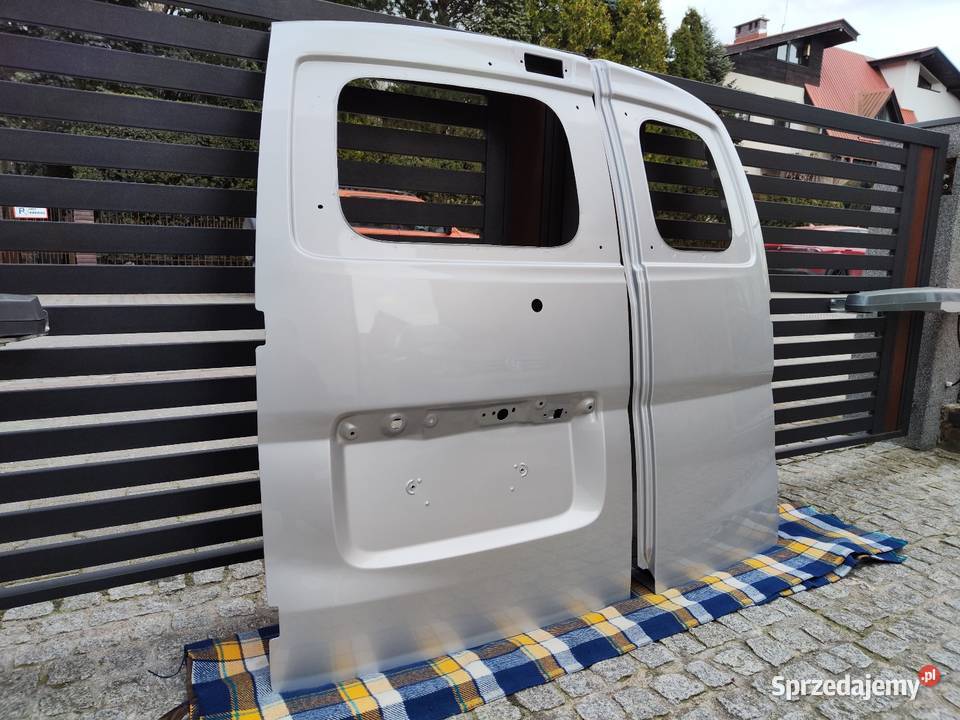 Drzwi tylne skrzydełkowe Nissan NV200 kolor Poznań