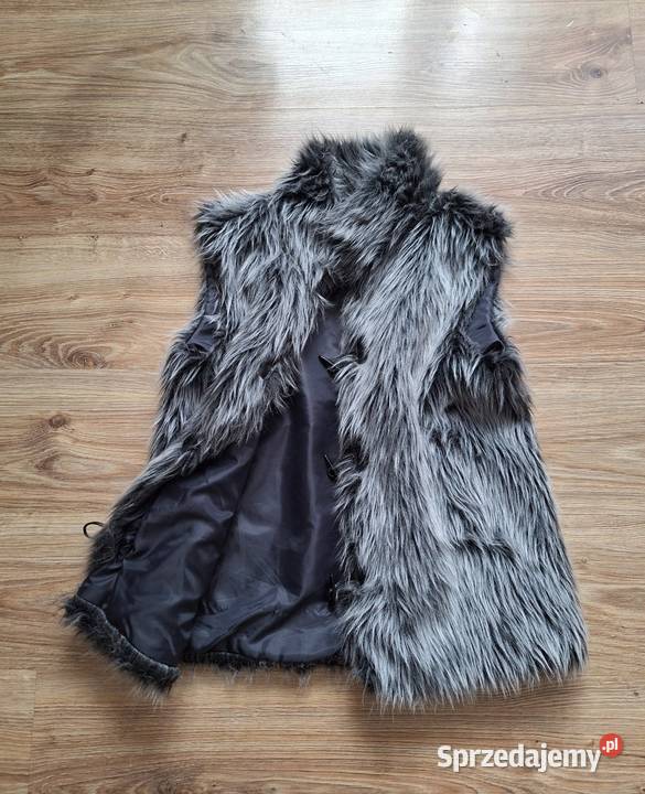 Ciemne popielate wiosenne szare futro Kraków