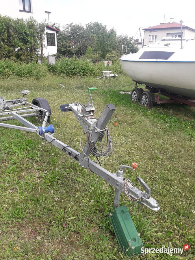 JACHT LEKKI KABINOWY BEZ2 z napędem elektrycznym podkarpackie sprzedam