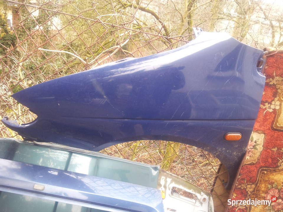 Sprzedam plastikowe błotniki przednie do