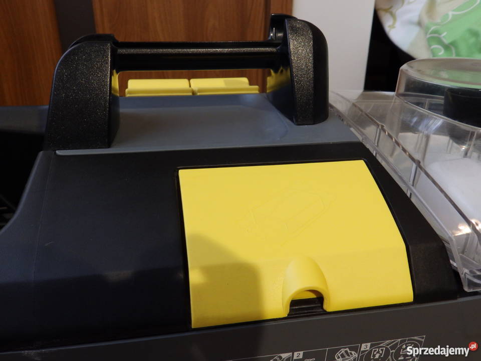 Puzzi 102 odkurzacz piorący Karcher Krasnobród