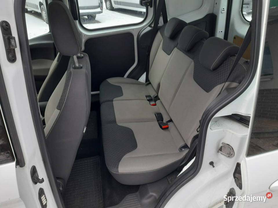 Ford Transit Courier ładny zarejestrowany i manualna zachodniopomorskie Lipiany