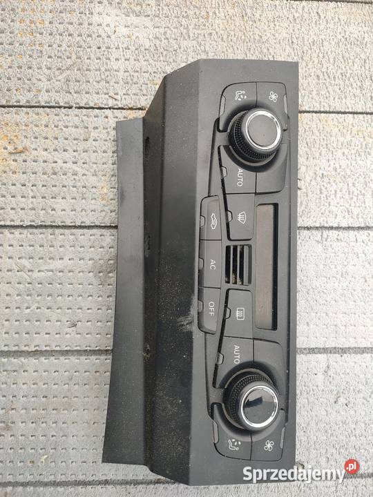 PANEL KLIMATYZACJI CLIMATRONIC 8T2820043AF AUDI Biała Podlaska