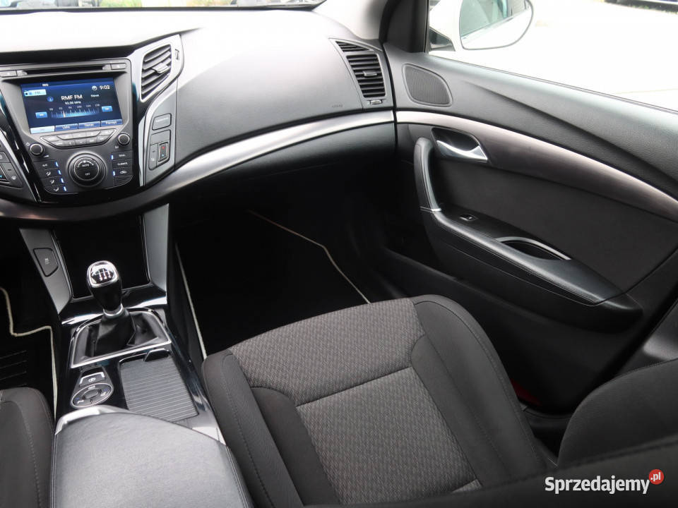 Hyundai i40 17 CRDi bluetooth