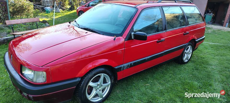 czerwony Passat z absem i klimatyzacją Bochnia