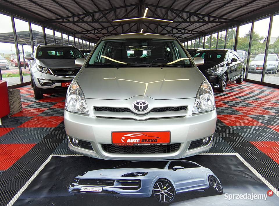 TOYOTA VERSO 7 osobowa 18 Benzyna 2006 Zadbana sprzedam