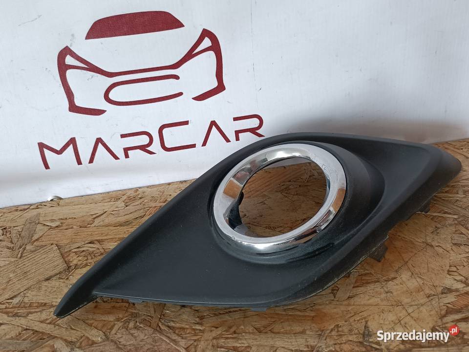 MAZDA 3 III BM 13 KRATKA RAMKA HALOGENU LEWY Pleszew sprzedam