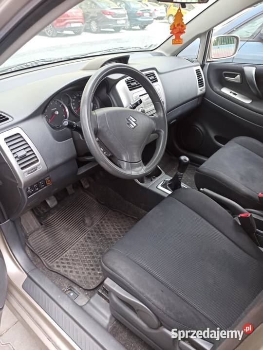 Suzuki Liana 2004r 16 106 manualna