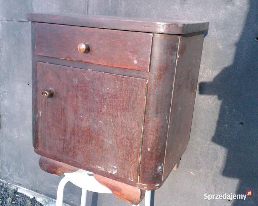 Zabytkowa szafeczka szafka nocna ocalona z