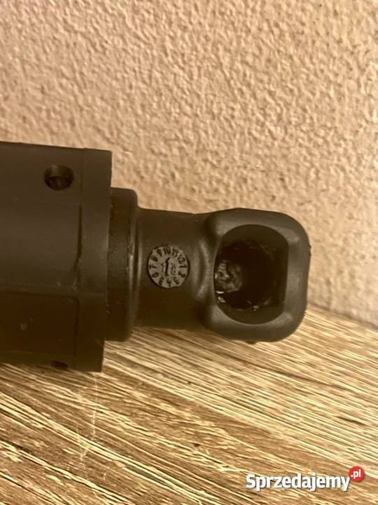 SIŁOWNIK KLAPY BAGAŻNIKA MERCEDES B W247 osobowe Katowice