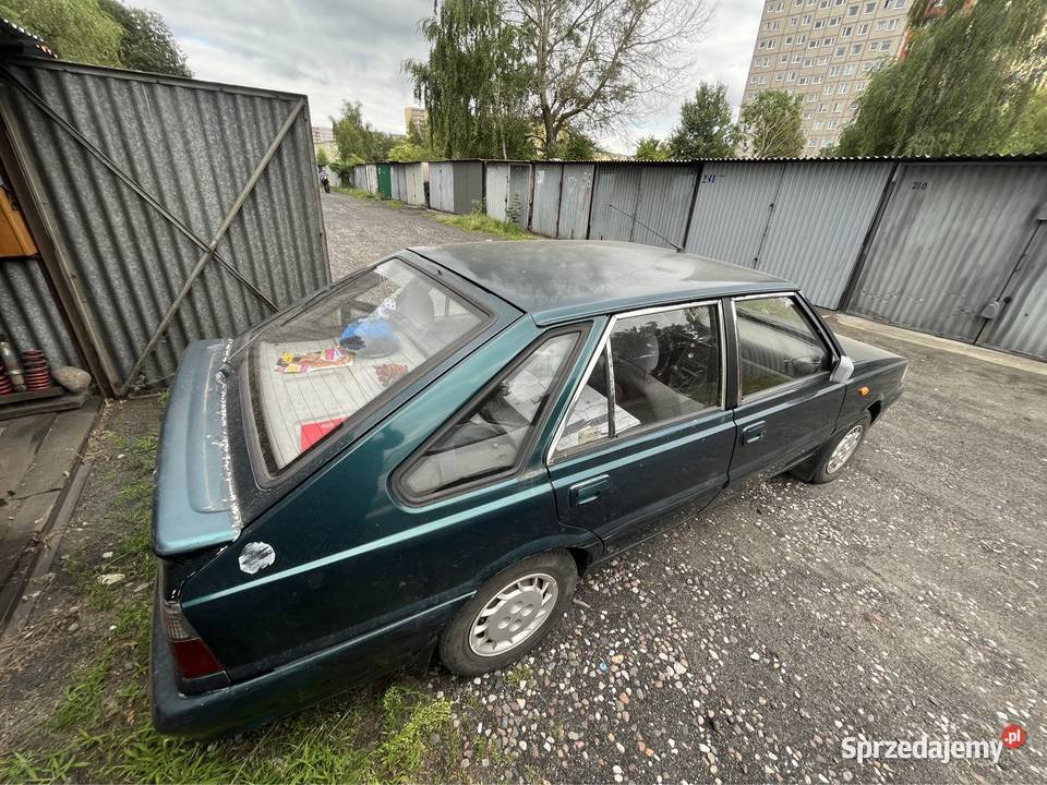 Polonez 16 1999 161 przebiegu 1600cm3 Szczecin