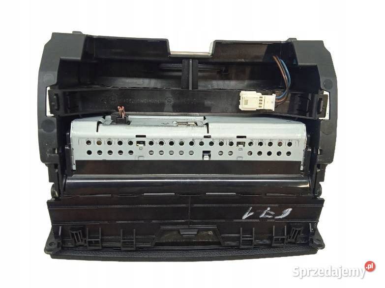 WYŚWIETLACZ A2048205497 MercedesBenz Cklasa III Motoryzacja