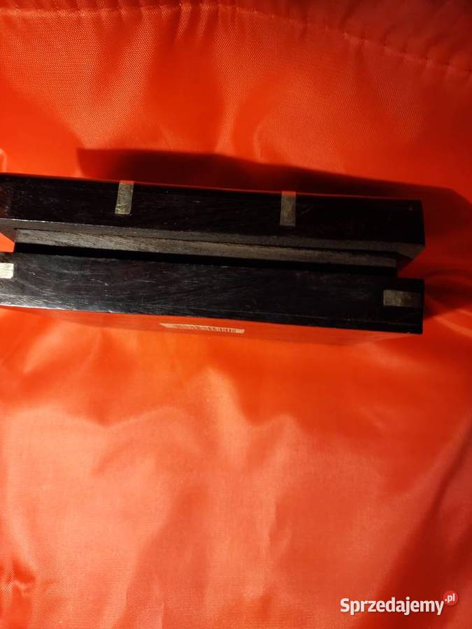 ozdobna Kasetka drewno i metal z 2 taliami kart Wrocław