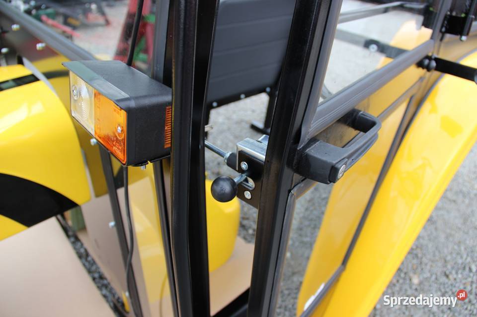 Kabina C330 maska C 330 Naglak zestaw żółty sprzedam