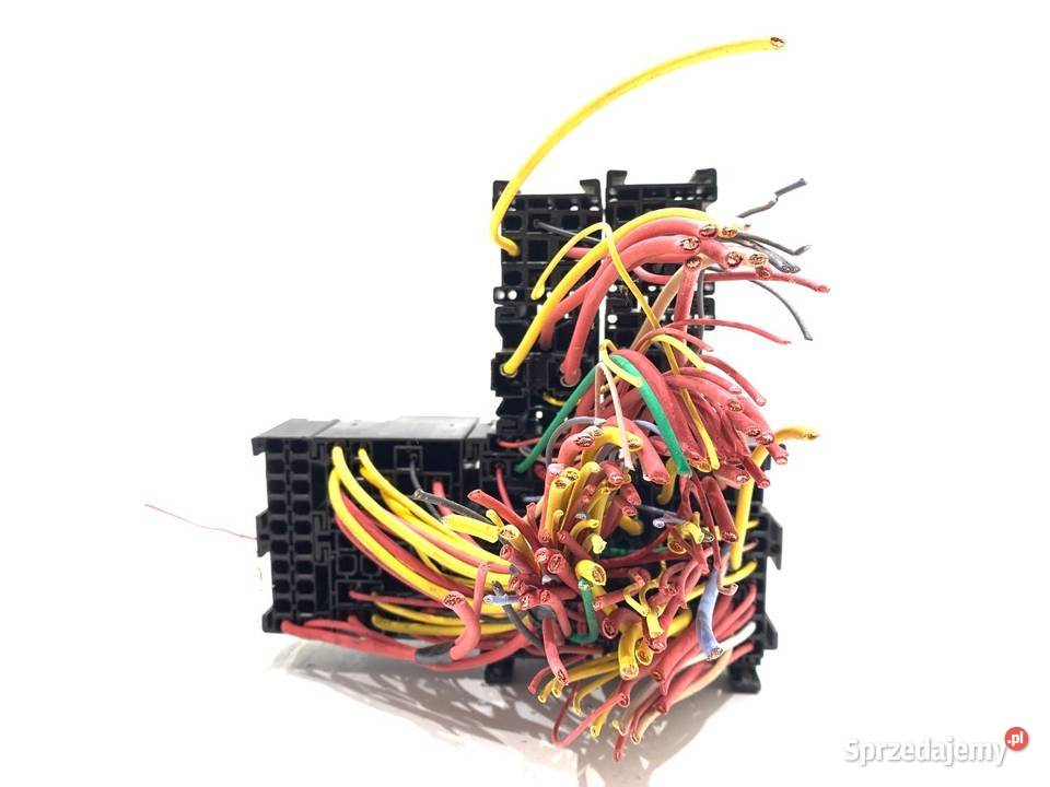 SKRZYNKA BEZPIECZNIKÓW RENAULT TRAFIC III Bus 16 podkarpackie