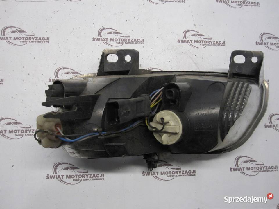 CITROEN C4 II 11r lampa przeciwmgielna prawa tył sprzedam