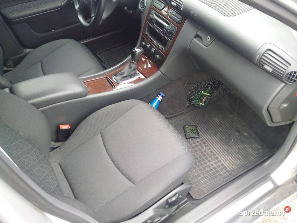 Mercedes C200 przebieg 132500 Mercedes-Benz Oleśnica