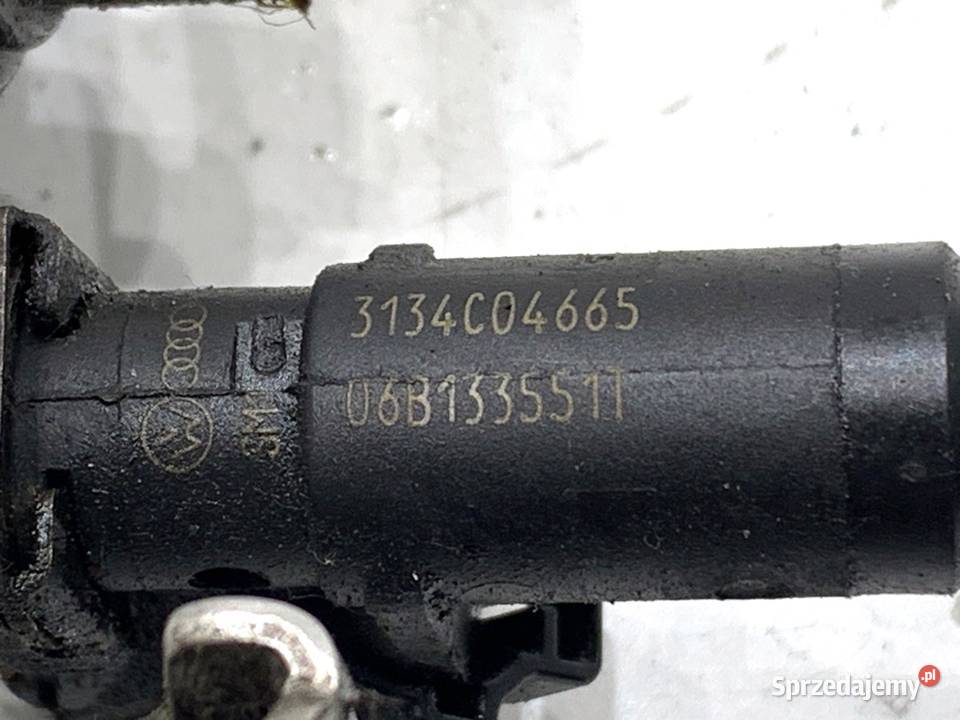 LISTWA WTRYSKOWA AUDI A4 B6 06B133551T 20 130