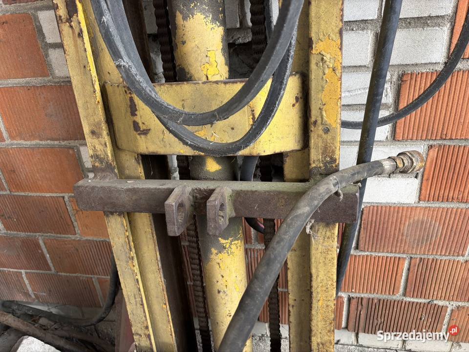Maszt do ciągnika zapinany wózka widłowego rak Sochaczew