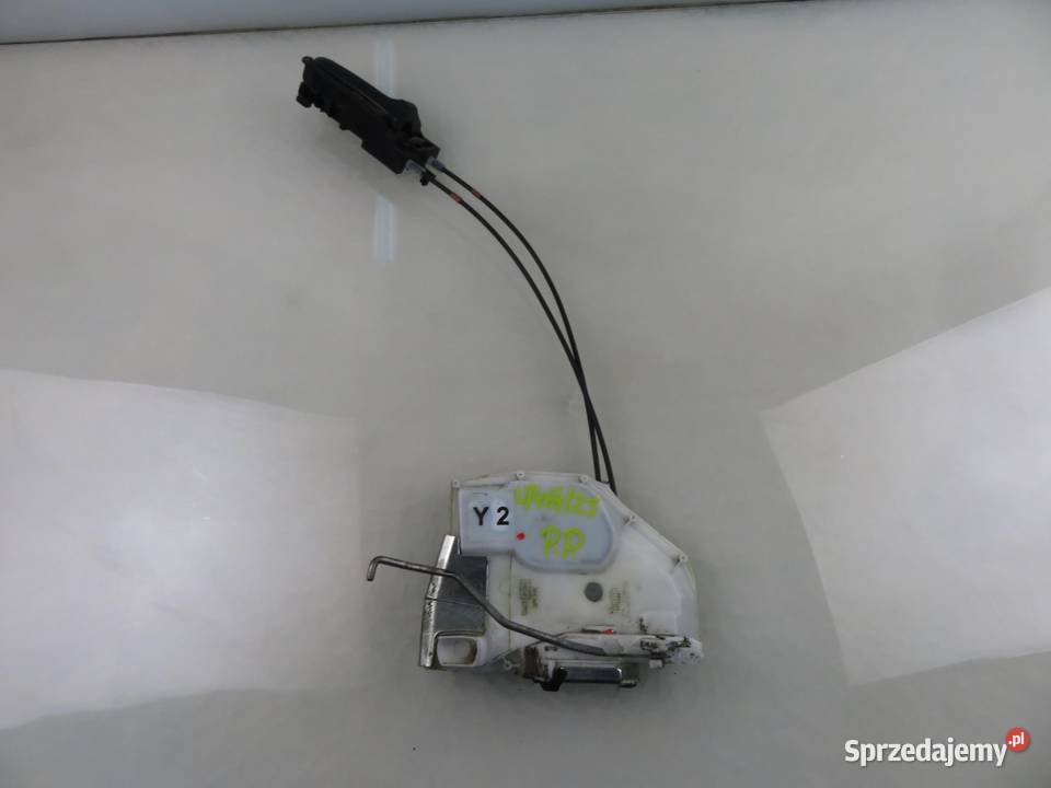 ZAMEK PRAWY PRZEDNI FIAT SEDICI 8 PIN osobowe